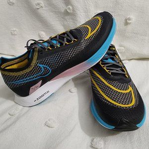 Nike Men ZoomX Streakfly Road Racing Shoes (9.5)